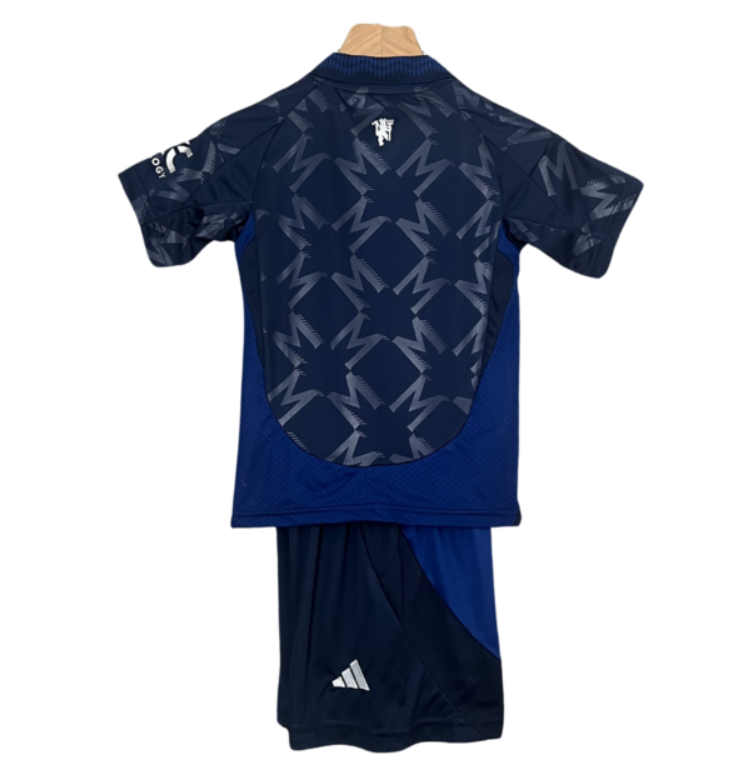 KIT INFANTIL MANCHESTER UNITED AWAY 24/25 - AZUL - ADIDAS - UNISSEX