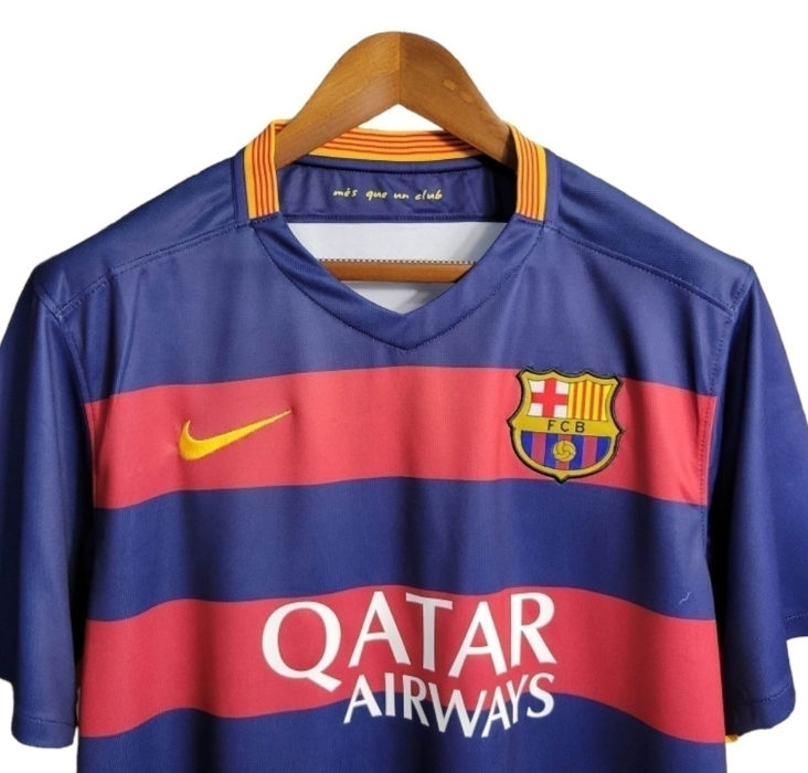 CAMISA RETRÔ BARCELONA I 15/16 - TORCEDOR - NIKE - AZUL E VERMELHO - MASCULINO