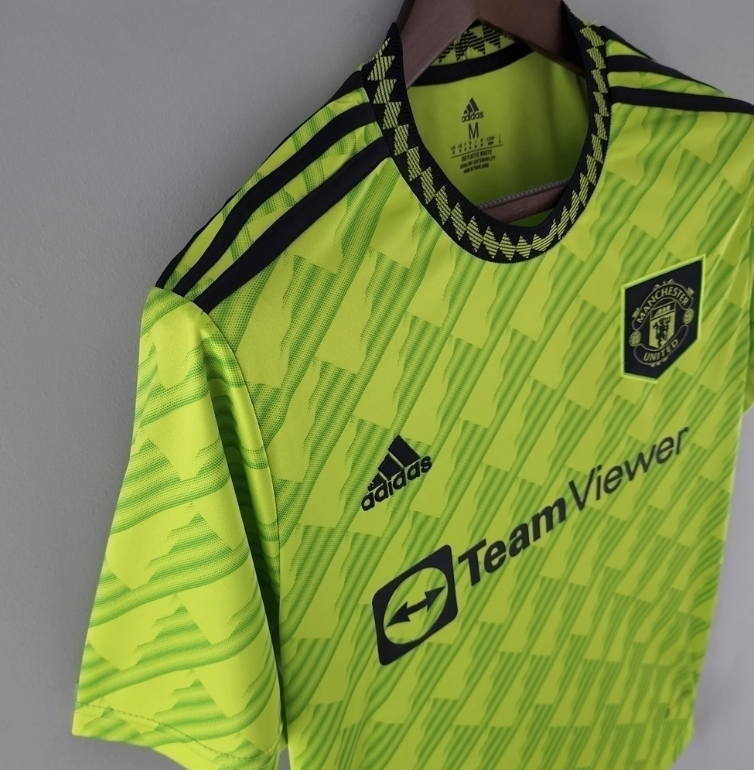 CAMISA MANCHESTER UNITED 22/23 - VERDE LIMÃO - ADIDAS - TORCEDOR - MASCULINO
