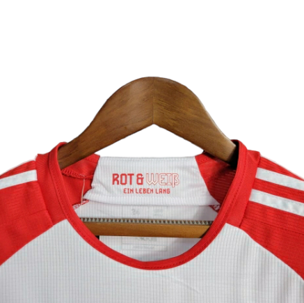 KIT INFANTIL BAYERN DE MUNIQUE I 23/24 - BRANCO COM DETALHES EM VERMELHO - ADIDAS - UNISSEX