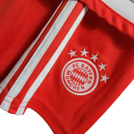 KIT INFANTIL BAYERN DE MUNIQUE I 23/24 - BRANCO COM DETALHES EM VERMELHO - ADIDAS - UNISSEX