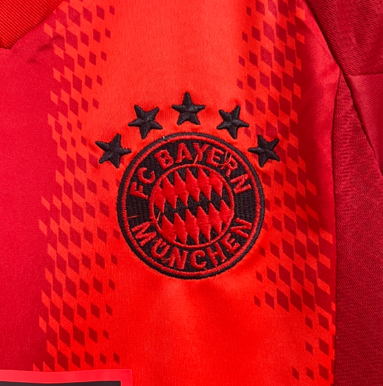 KIT INFANTIL BAYERN DE MUNIQUE I 24/25 - VERMELHO - ADIDAS - UNISSEX